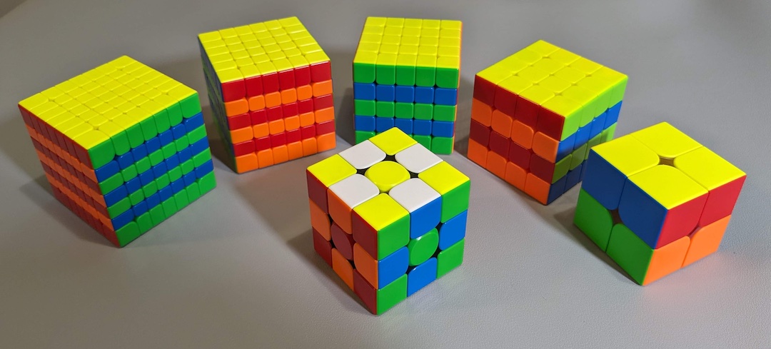 Different sizes dimensions of Rubiks cubes